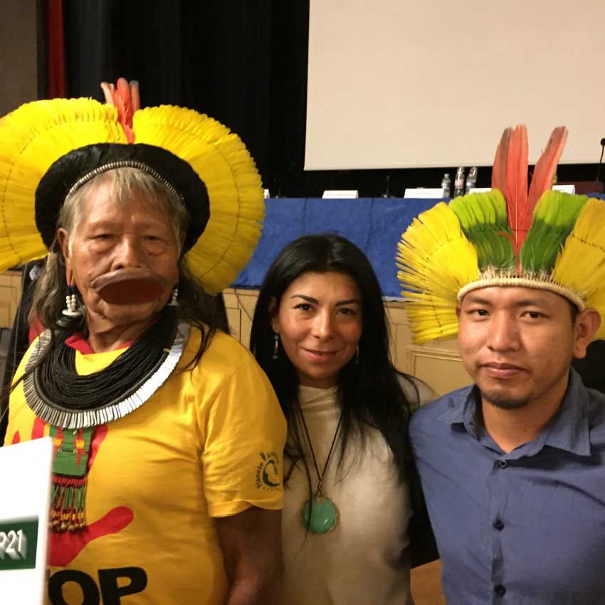 Reunión con la gente del Cacique RAONI Kayapó de brasil. Guardián de la tierra